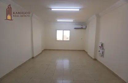 Apartment - 2 Bedrooms - 2 Bathrooms for rent in Najma - Doha