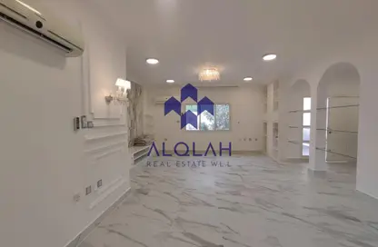 Villa - 3 Bedrooms - 3 Bathrooms for rent in New Salata - Salata - Doha