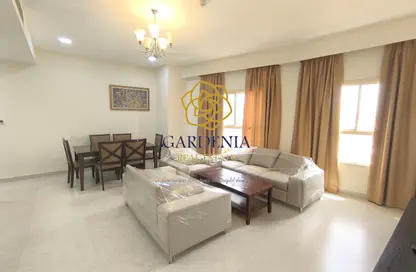 Apartment - 2 Bedrooms - 2 Bathrooms for rent in Muntazah 10 - Al Muntazah - Doha