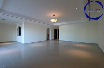 Apartment - 2 Bedrooms - 3 Bathrooms for sale in Viva West - Viva Bahriyah - The Pearl Island - Doha