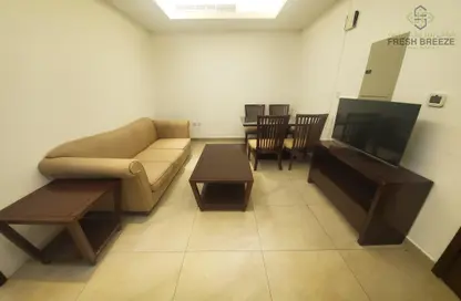 Apartment - 2 Bedrooms - 2 Bathrooms for rent in Umm Ghuwalina - Umm Ghuwailina - Doha