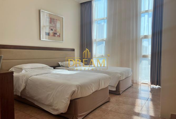 873353 - Property Image 2