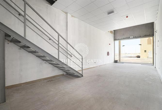 966348 - Property Image 2