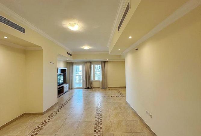 946568 - Property Image 2