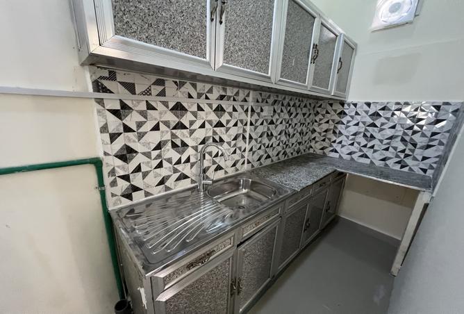 950421 - Property Image 3