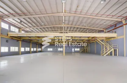 Warehouse - Studio for rent in East Industrial Street - Birkat Al Awamer - Al Wakra