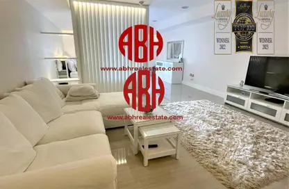 Apartment - 1 Bedroom - 1 Bathroom for sale in Piazza Arabia - Porto Arabia - The Pearl Island - Doha