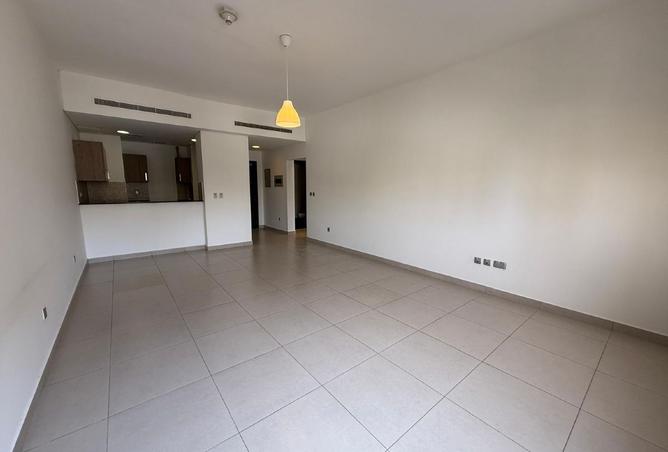 985983 - Property Image 2