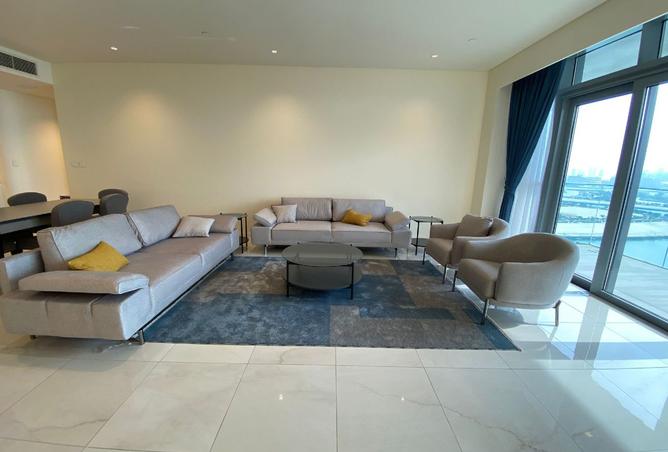 985439 - Property Image 3