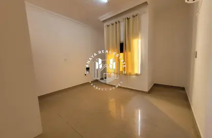 Villa - 1 Bedroom - 1 Bathroom for rent in Umm Al Seneem Street - Ain Khaled - Doha