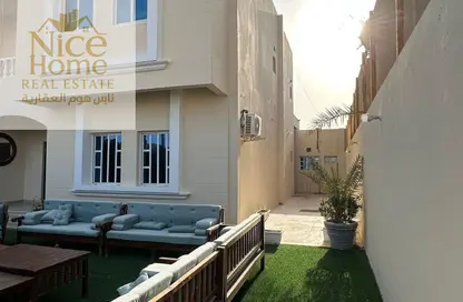 فيلا - 6 غرف نوم - 5 حمامات للايجار في أم صلال على - الدوحة