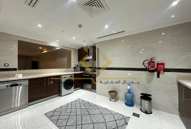 950239 - Property Image 2