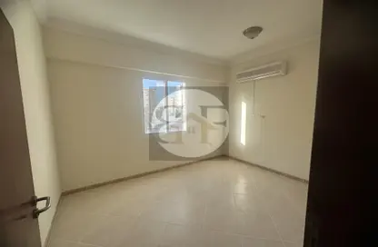 Apartment - 3 Bedrooms - 2 Bathrooms for rent in Muntazah 7 - Al Muntazah - Doha