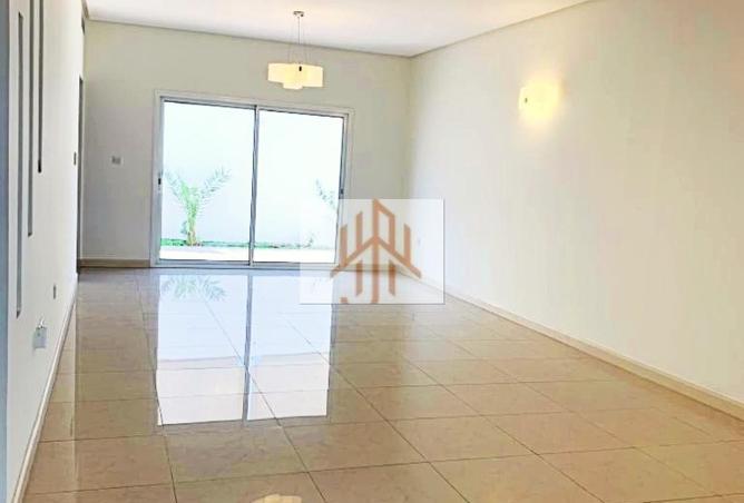 958166 - Property Image 3