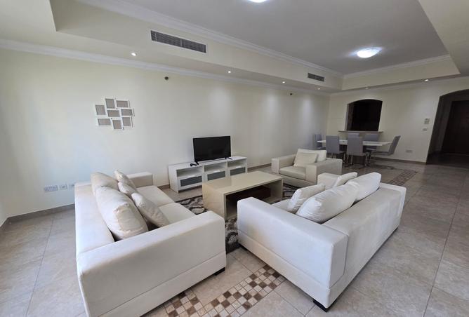 972303 - Property Image 3