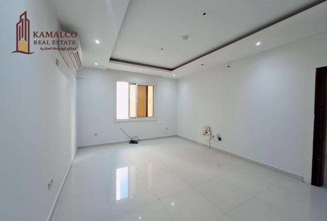 954061 - Property Image 3