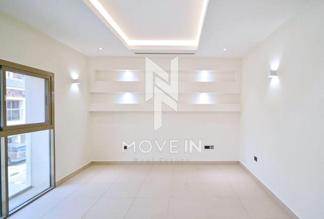 951290 - Property Image 2