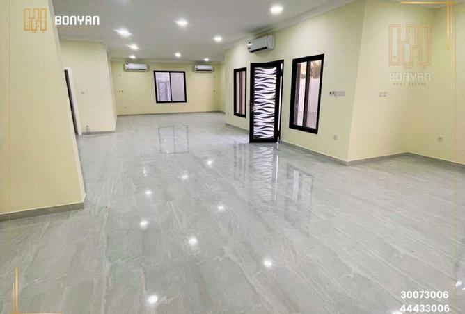 1006367 - Property Image 2