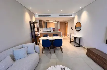 Apartment - 1 Bedroom - 2 Bathrooms for sale in Marina Tower 12 - Marina District - Lusail