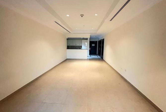 932741 - Property Image 2