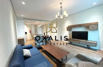 Apartment - 1 Bedroom - 2 Bathrooms for rent in The Garden - Floresta Gardens - The Pearl Island - Doha