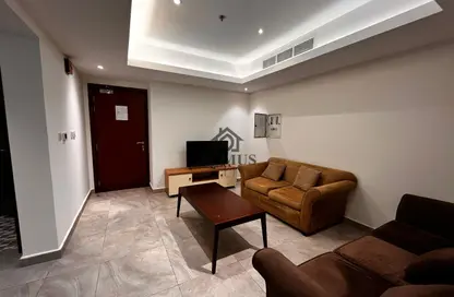 Apartment - 2 Bedrooms - 1 Bathroom for rent in Al Zubair Bakkar Street - Al Sadd - Doha