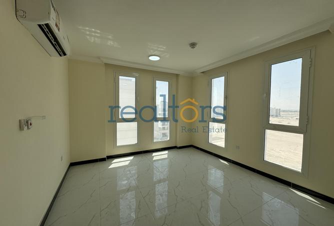 997052 - Property Image 3