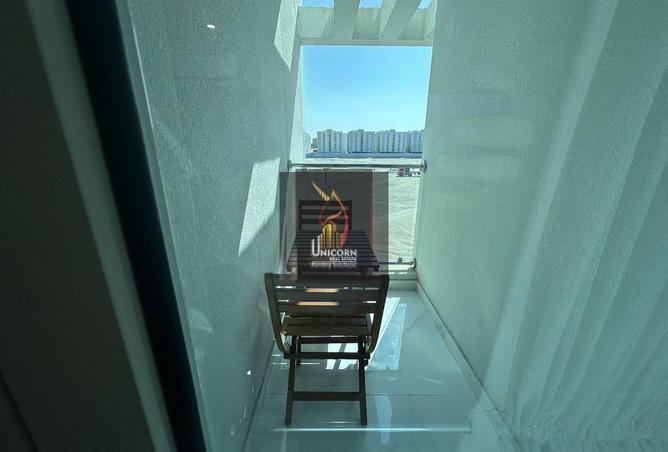 976155 - Property Image 3