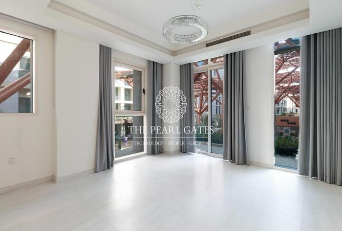 946876 - Property Image 3