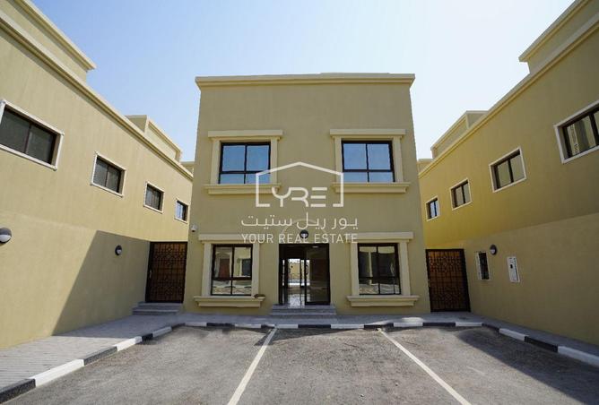 939677 - Property Image 2