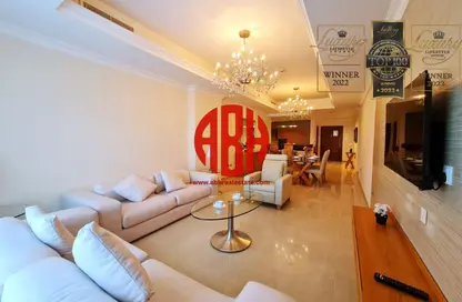 شقة - 2 غرف نوم - 3 حمامات للايجار في فيفا بحرية شرق - فيفا بحرية - جزيرة اللؤلؤة - الدوحة