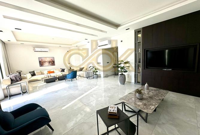 976940 - Property Image 3