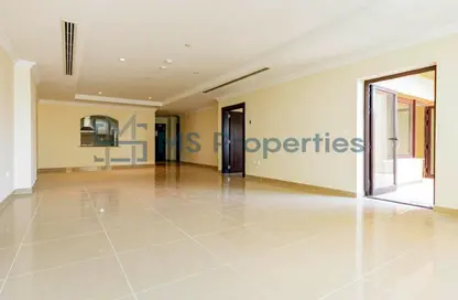 Apartment - 1 Bedroom - 2 Bathrooms for rent in East Porto Drive - Porto Arabia - The Pearl Island - Doha