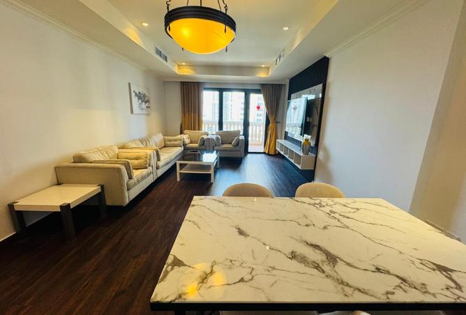 925944 - Property Image 2