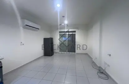 شقة - غرفة نوم - 2 حمامات للايجار في شارع النصر - النصر - الدوحة