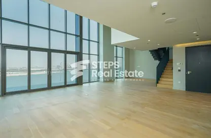 Empty Room image for: Duplex - 3 Bedrooms - 6 Bathrooms for sale in Lusail City - Lusail, Image 1