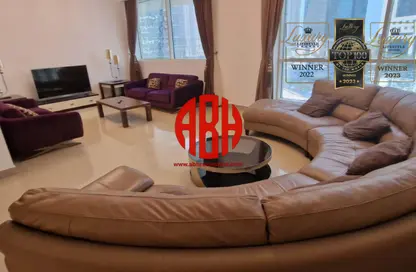 Apartment - 2 Bedrooms - 3 Bathrooms for rent in West Bay Tower - West Bay - West Bay - Doha