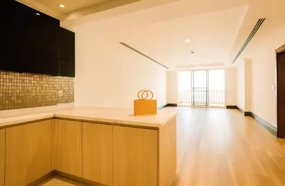 شقة - غرفة نوم - 2 حمامات للايجار في فيفا غرب - فيفا بحرية - جزيرة اللؤلؤة - الدوحة