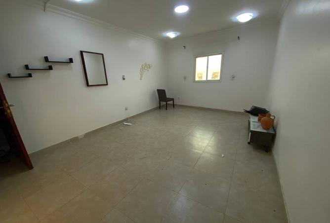 973352 - Property Image 2