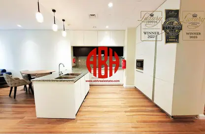 Apartment - 2 Bedrooms - 3 Bathrooms for rent in Floresta Gardens - Floresta Gardens - The Pearl Island - Doha