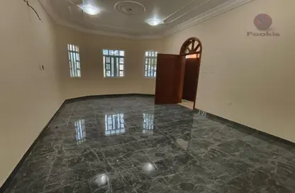 Villa - 4 Bedrooms - 3 Bathrooms for rent in Al Hadara Street - Al Thumama - Doha