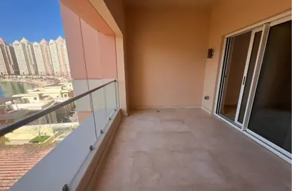Apartment - 3 Bedrooms - 4 Bathrooms for rent in Viva West - Viva Bahriyah - The Pearl Island - Doha
