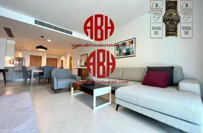 Apartment - 1 Bedroom - 2 Bathrooms for rent in Viva East - Viva Bahriyah - The Pearl Island - Doha