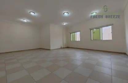 Empty Room image for: Apartment - 3 Bedrooms - 3 Bathrooms for rent in Fereej Bin Mahmoud - Doha, Image 1