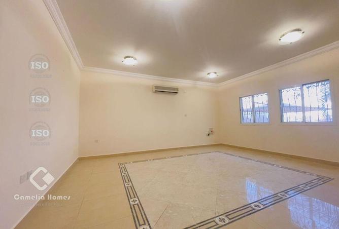 933026 - Property Image 2