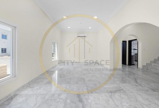 941730 - Property Image 3