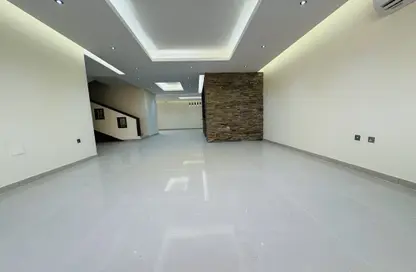 Villa - 5 Bedrooms - 6 Bathrooms for rent in Maamoura Villas - Al Maamoura - Doha
