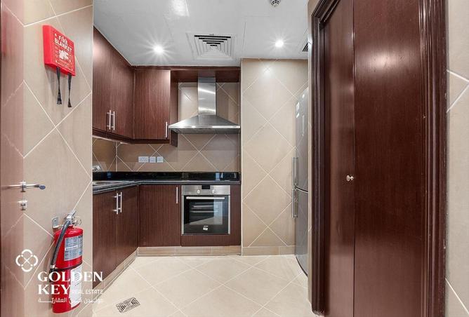 906204 - Property Image 3