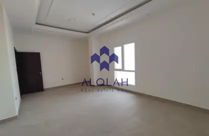 شقة - 3 غرف نوم - 3 حمامات للايجار في شارع النصر - النصر - الدوحة