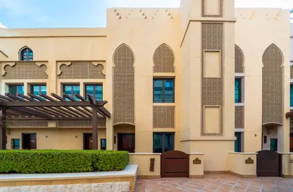 تاون هاوس - 4 غرف نوم - 4 حمامات للايجار في طريق بورتو الغربي - بورتو أرابيا - جزيرة اللؤلؤة - الدوحة